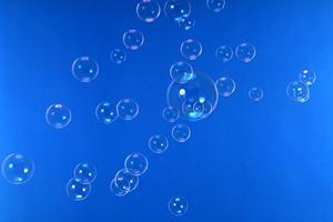 【効果抜群】コストを抑えて集客アップ！スタンドポップの選び方と活用術