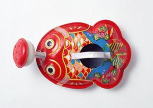 持っているイラストで缶バッヂを製造